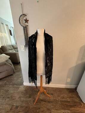 Susan Graver One Size Black Velvet Burnout Fringe Shawl Wrap